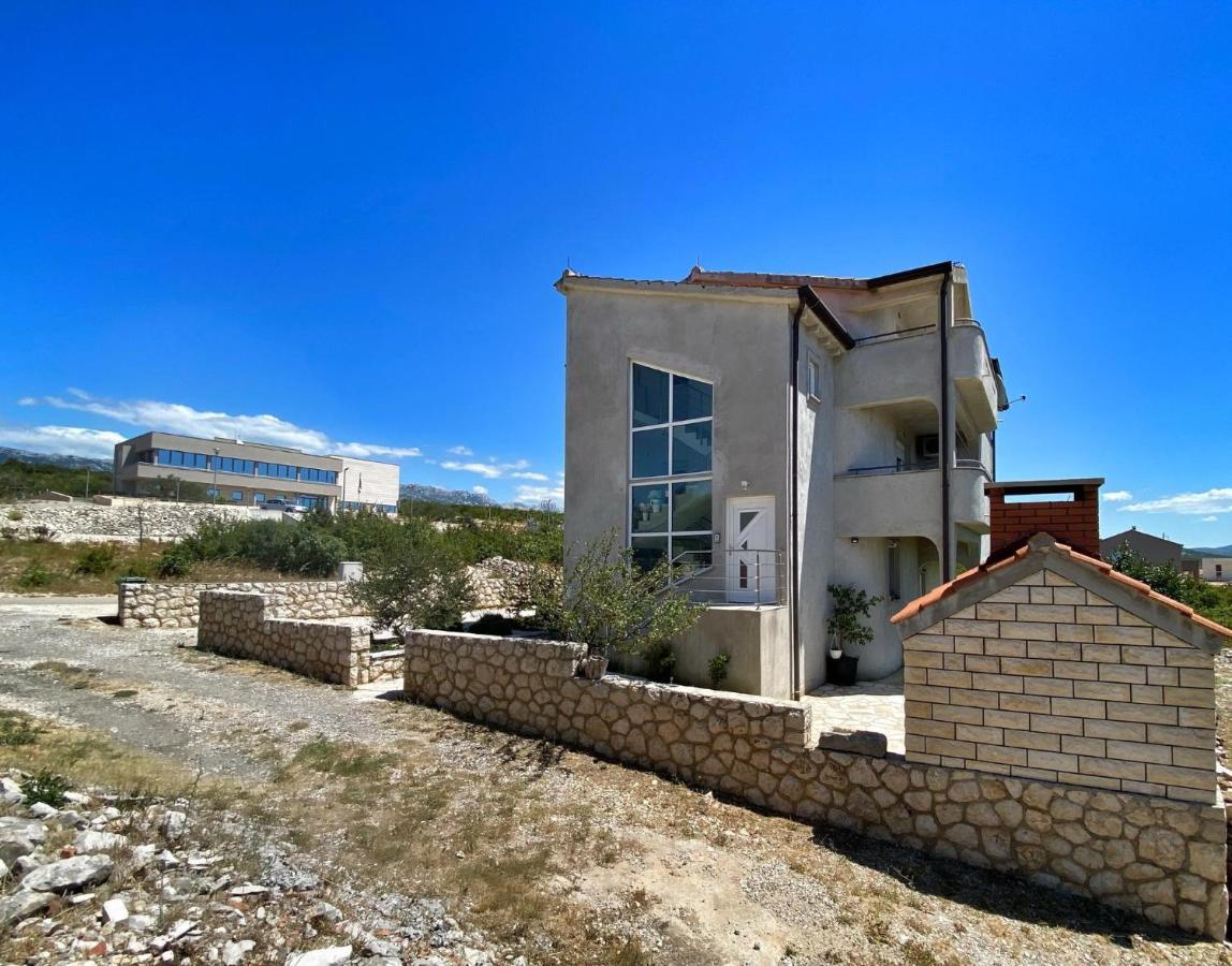 Apartments With A Parking Space Maslenica, Novigrad - 12636 Ясенице Экстерьер фото